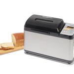 Gluten Free Bread Maker bakes you guilt-free moments