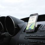 Kenu White Airframe smartphone car mount