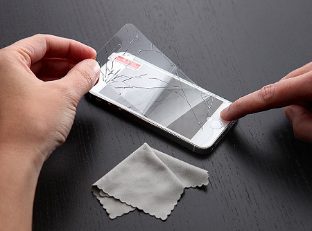 iPrank Cracked Screen Protector
